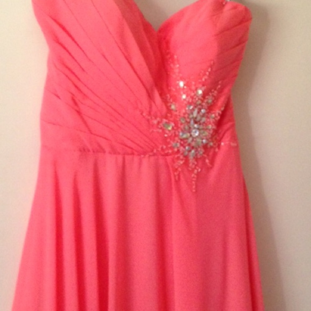 Stunning Homecoming/Prom Dress